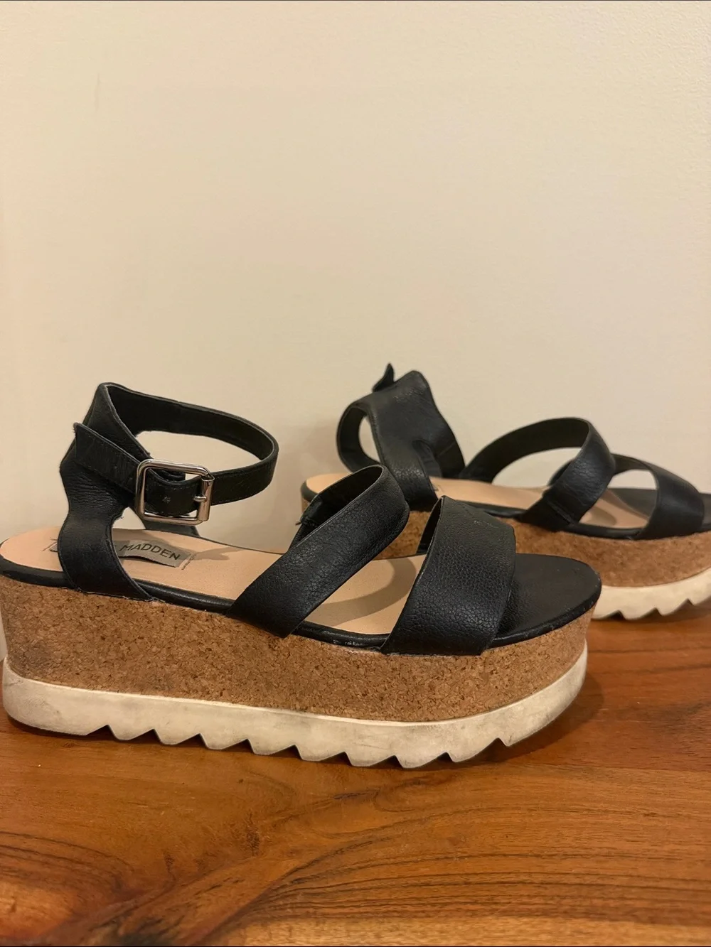 Steve Madden Kirsten Wedge